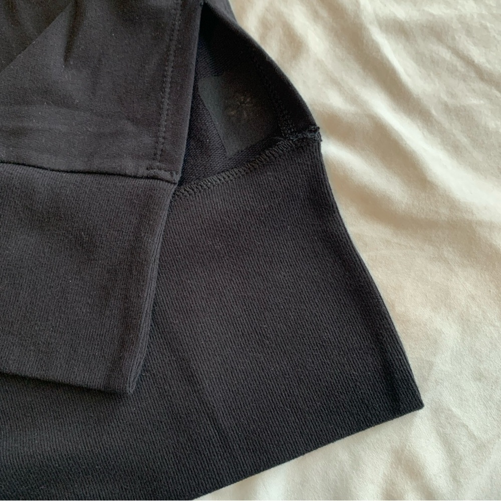 ATHLETA Black Retroterry V-Neck M Sweatshirt Tee Top Minimalist Comfy Side Slit - Picture 6 of 9